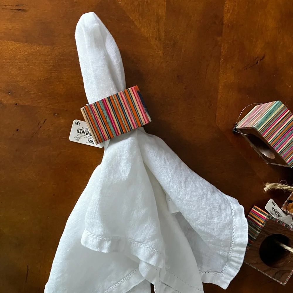 Set of 8 Multicolored Striped Wooden Napkin Rings. Napkin is not included.